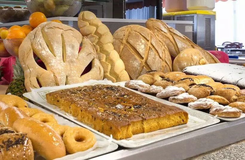 فندق Izán Cavanna