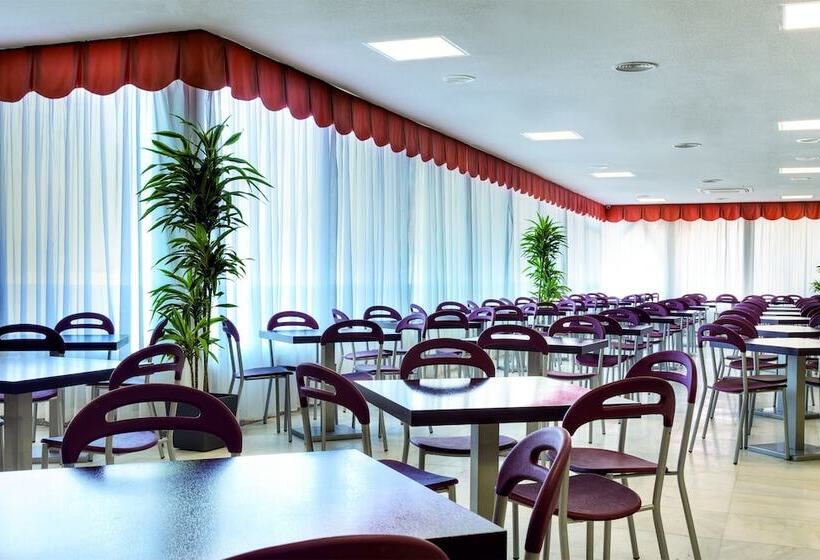 酒店 Izán Cavanna