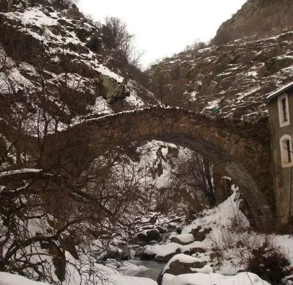 בית מלון כפרי Marxant