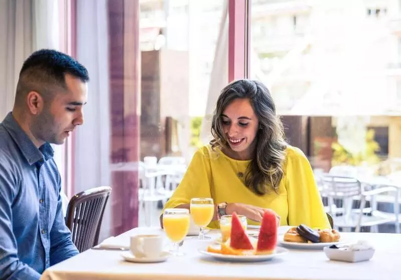 Hotel Mercure Carlton Rioja