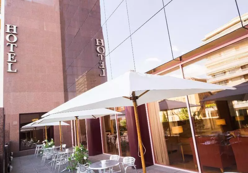 Hotel Mercure Carlton Rioja