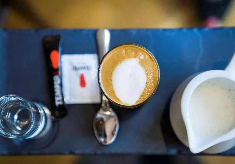 Hotel Mercure Carlton Rioja