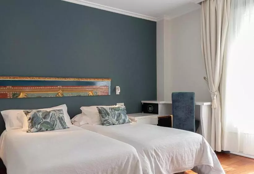 Отель Monumento Convento De San Benito