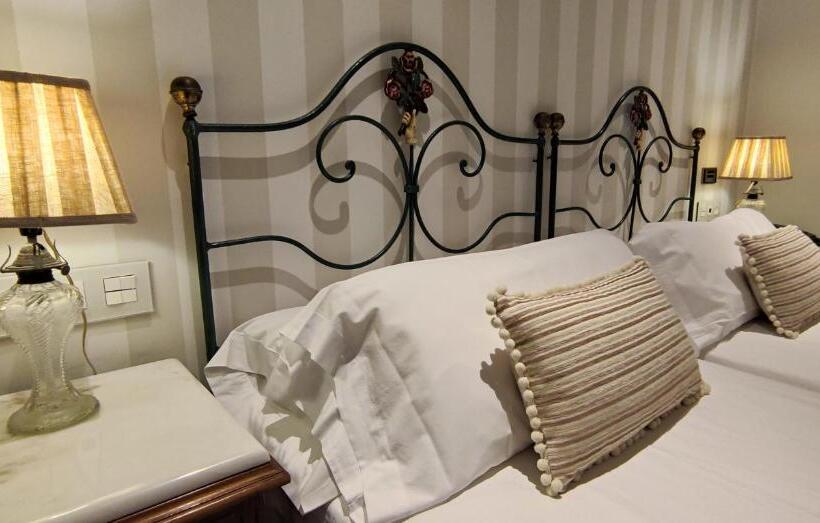 هتل Monumento Convento De San Benito