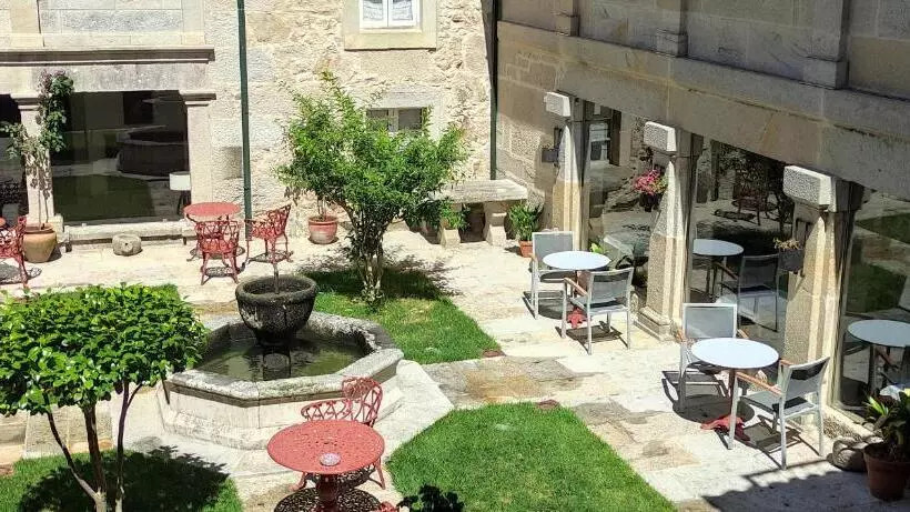 Отель Monumento Convento De San Benito