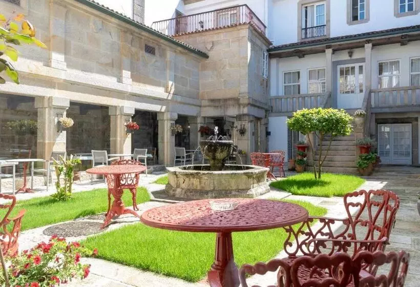 Отель Monumento Convento De San Benito