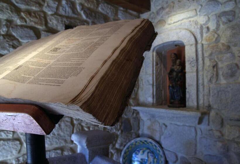 هتل Monumento Convento De San Benito