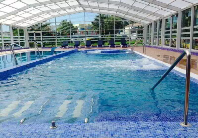 ホテル Nuevo Astur