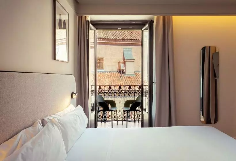 هتل Petit Palace Preciados