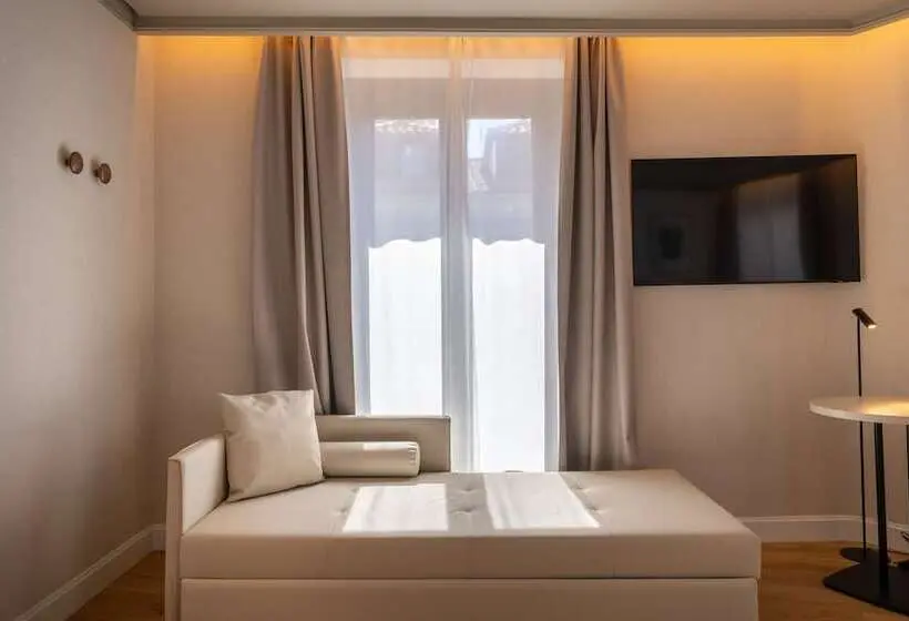 هتل Petit Palace Preciados
