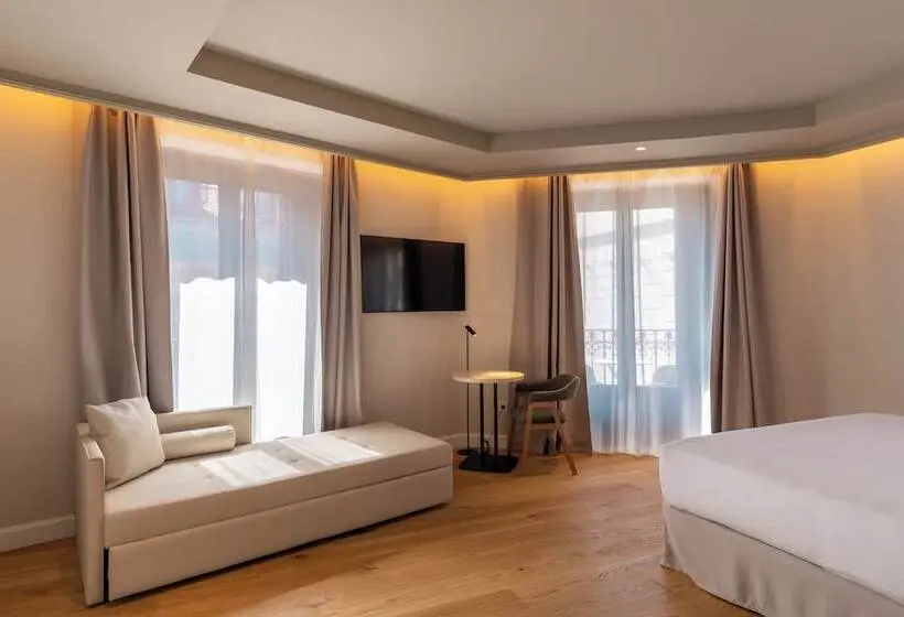هتل Petit Palace Preciados