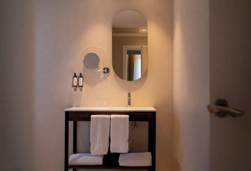 هتل Petit Palace Preciados