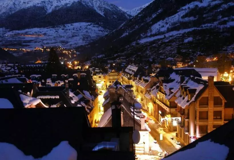 Szálloda Riu Nere Mountain