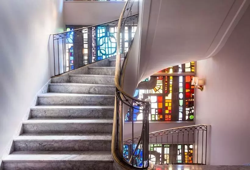 Отель Rosewood Villa Magna