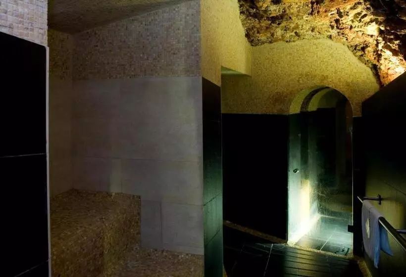 فندق Spa Termaeuropa Balneario Arnedillo