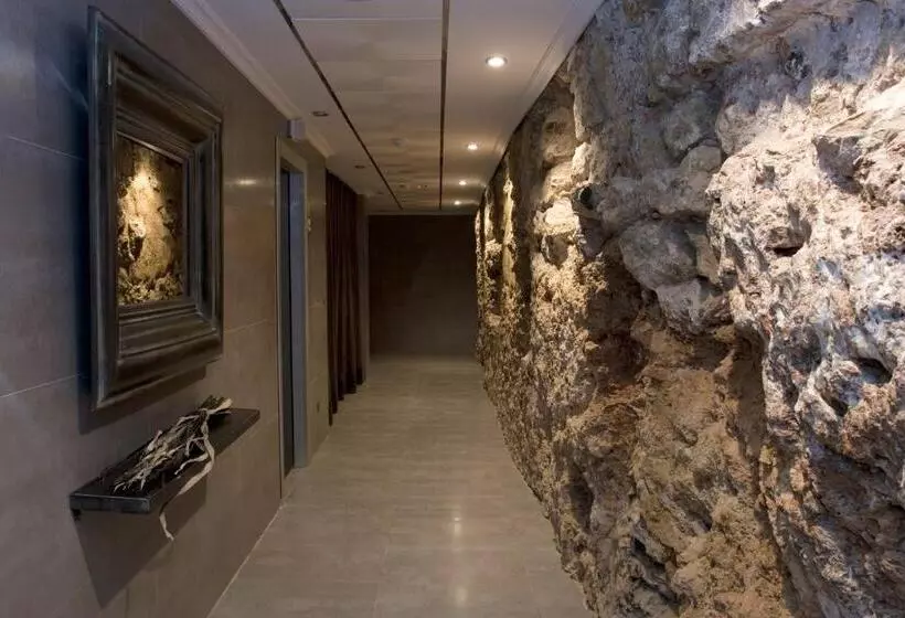 فندق Spa Termaeuropa Balneario Arnedillo