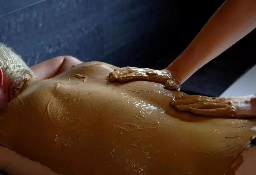 فندق Spa Termaeuropa Balneario Arnedillo