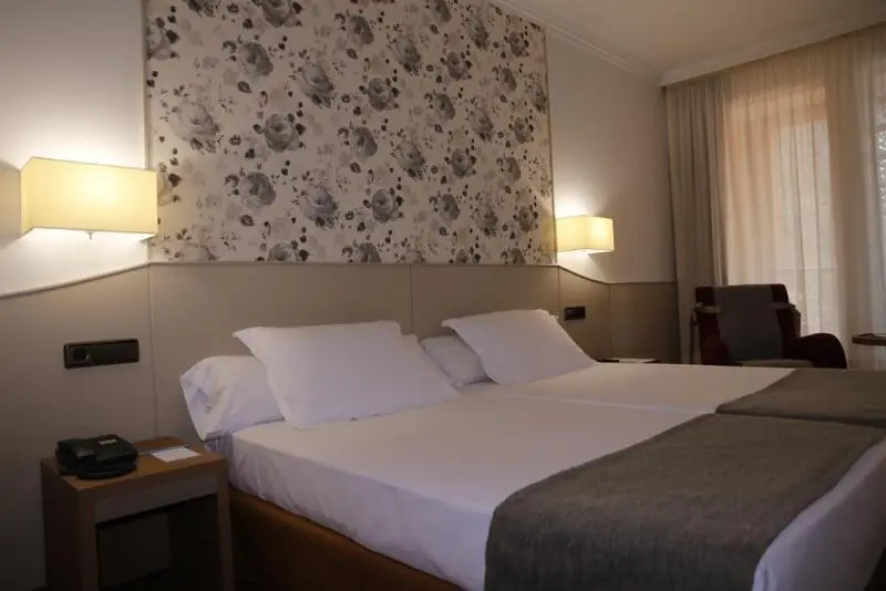 هتل Spa Termaeuropa Balneario Arnedillo