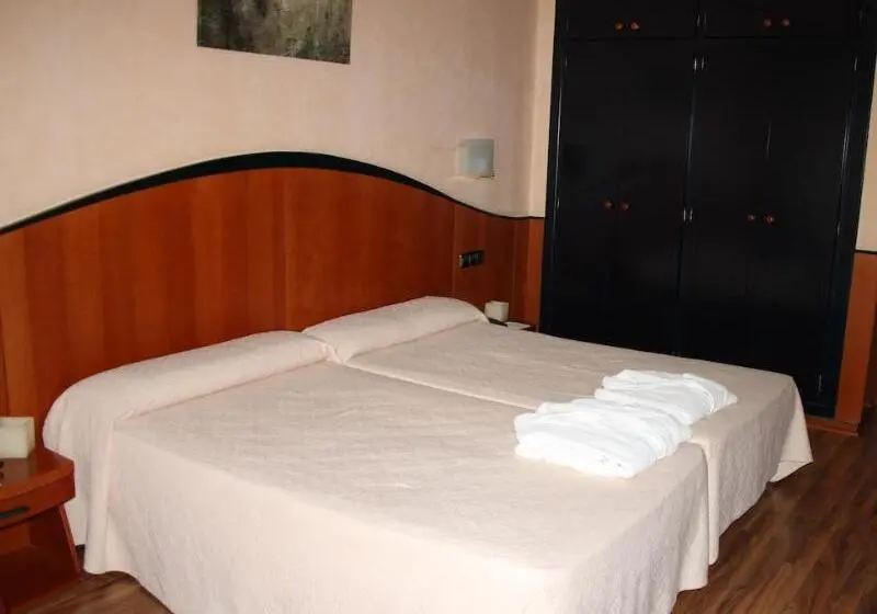 هتل Spa Termaeuropa Balneario Arnedillo