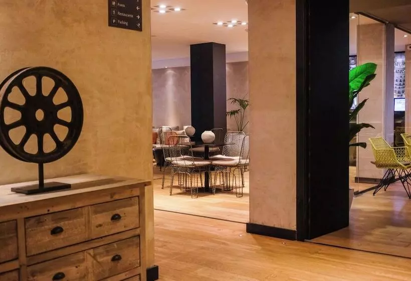 Hotel Zenit Abeba