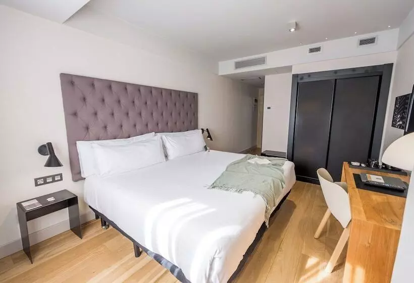 Hotel Zenit Abeba