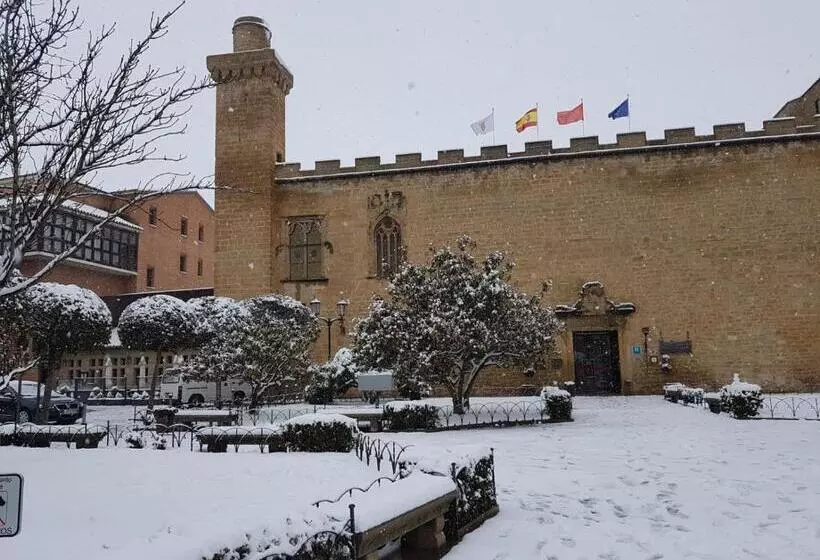 Parador De Olite