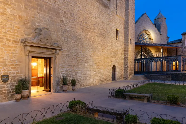 Parador De Olite