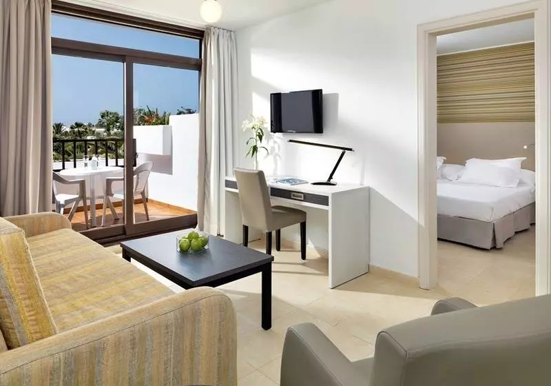 ホテル H10 Suites Lanzarote Gardens