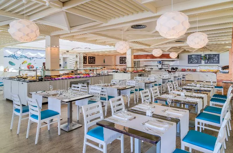 ホテル H10 Suites Lanzarote Gardens