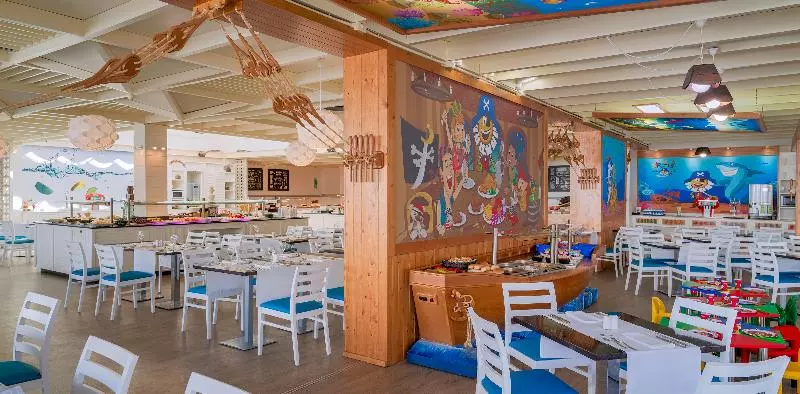 ホテル H10 Suites Lanzarote Gardens