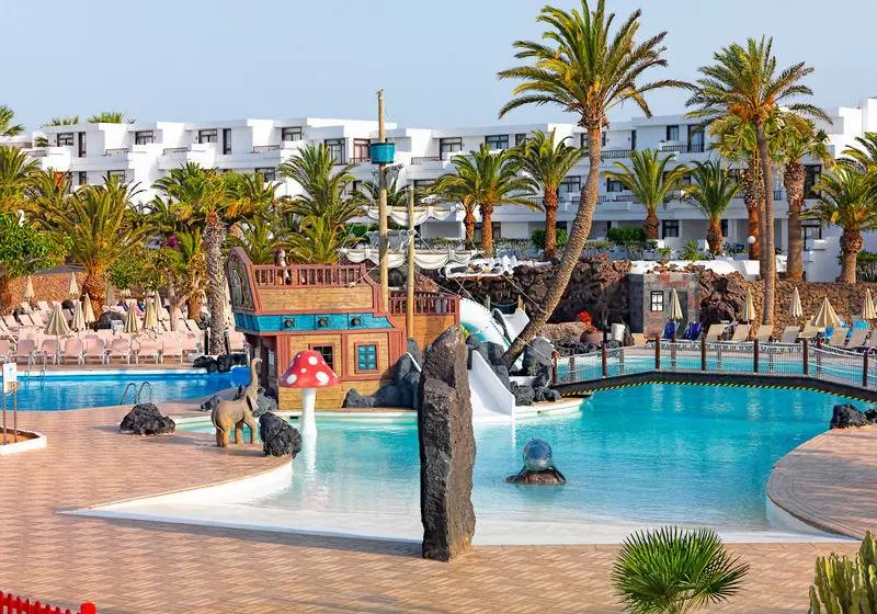 ホテル H10 Suites Lanzarote Gardens