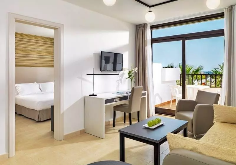 ホテル H10 Suites Lanzarote Gardens