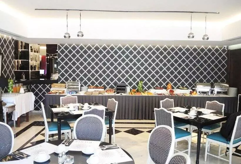 Aparthotel Monarque Sultán