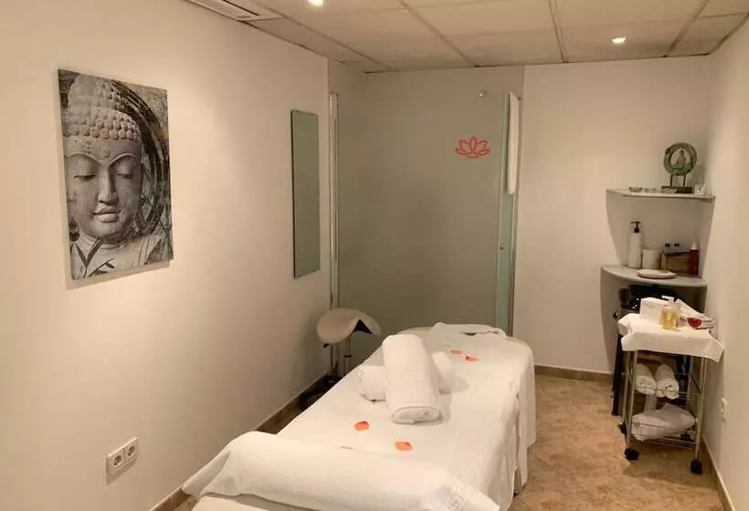 Aparthotel Monarque Sultán