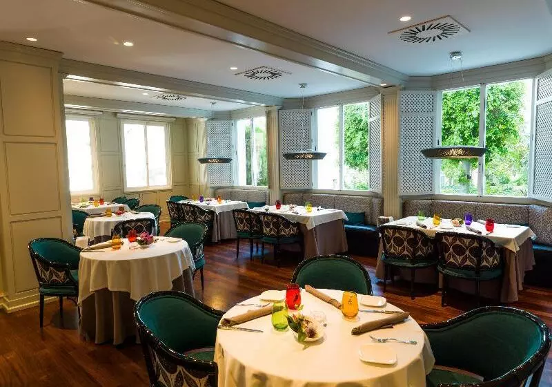 Aparthotel Monarque Sultán