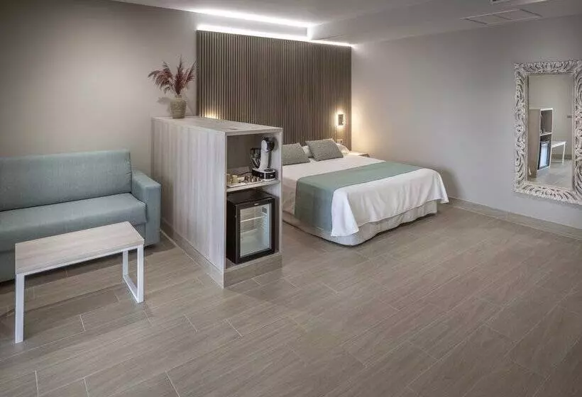 ホテル 4r Gran Europe