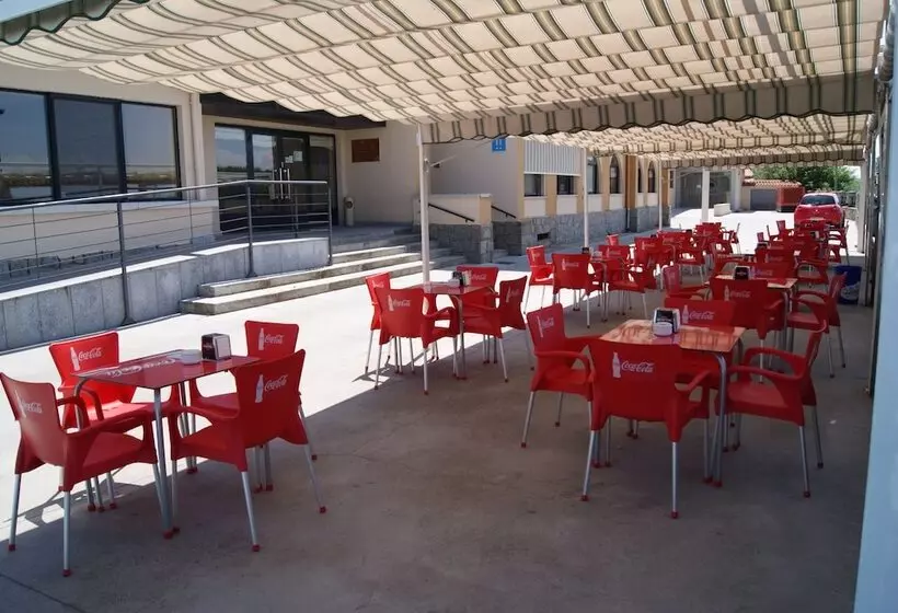 בית מלון כפרי Alameda