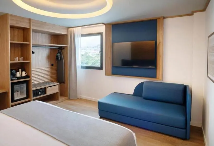 هتل Barceló Santa Cruz Contemporáneo