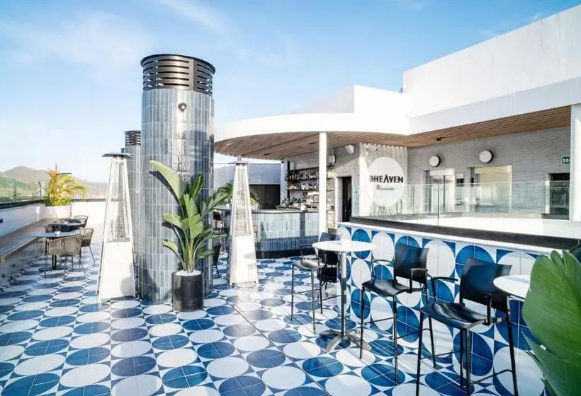 هتل Barceló Santa Cruz Contemporáneo