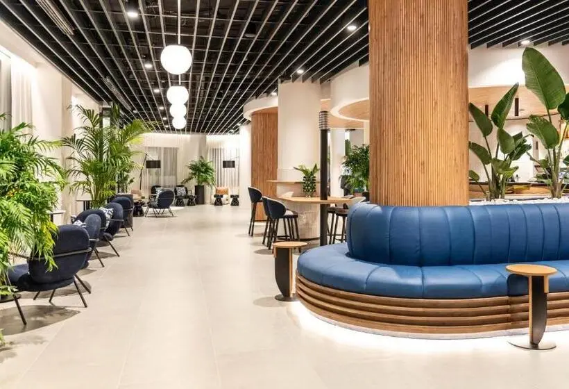 هتل Barceló Santa Cruz Contemporáneo