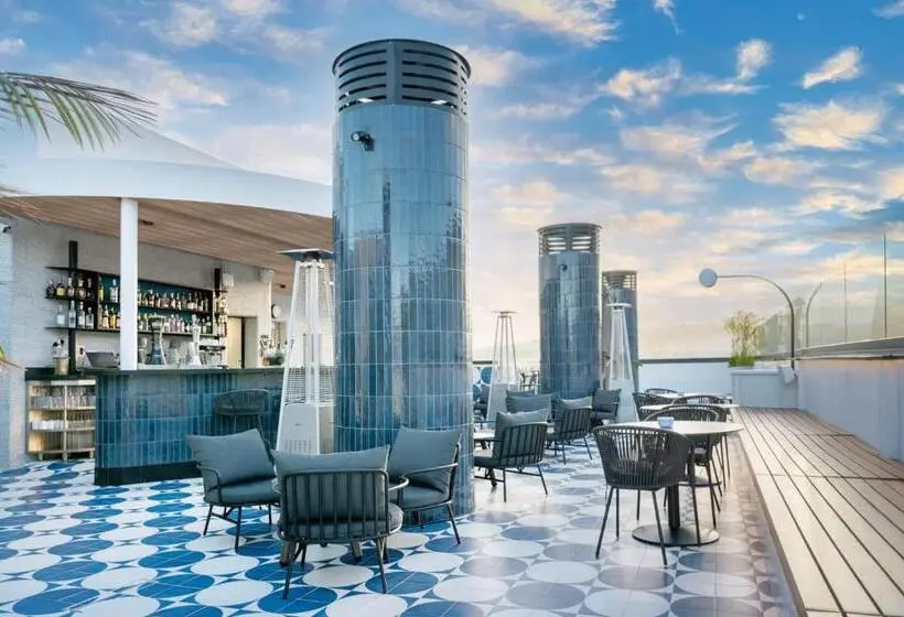 هتل Barceló Santa Cruz Contemporáneo