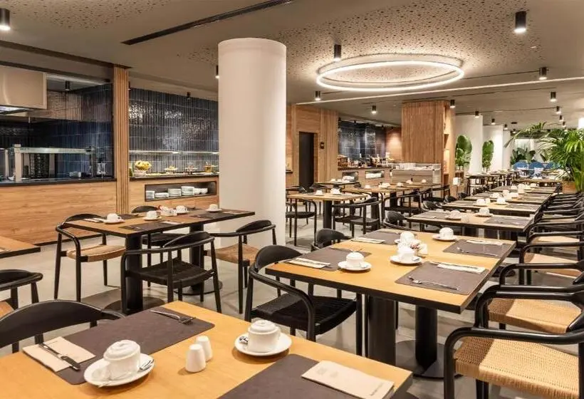هتل Barceló Santa Cruz Contemporáneo