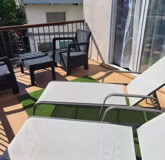 酒店 Checkin Travé