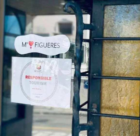 酒店 Checkin Travé