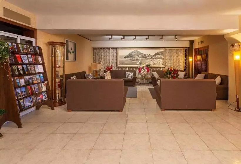 酒店 Checkin Travé