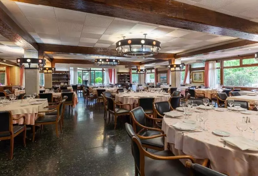 酒店 Checkin Travé