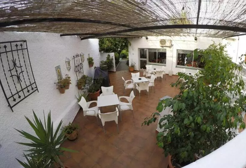 هتل Complejo Los Rosales