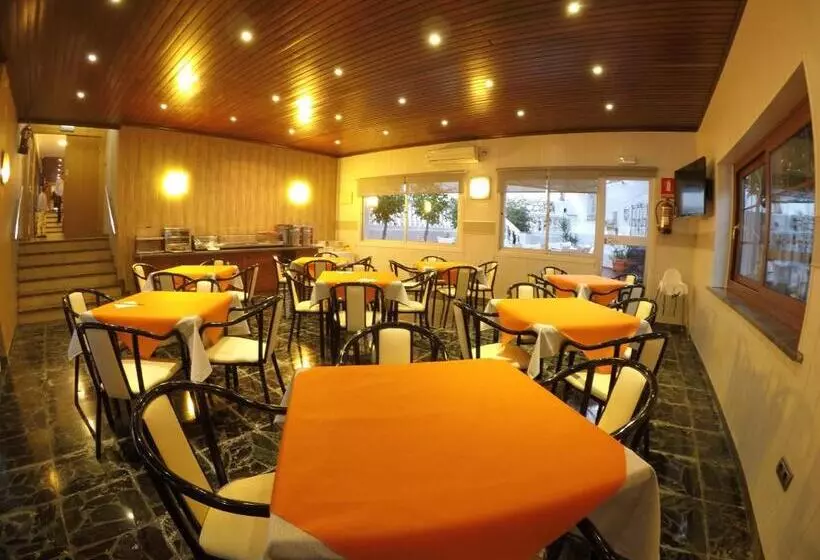 هتل Complejo Los Rosales