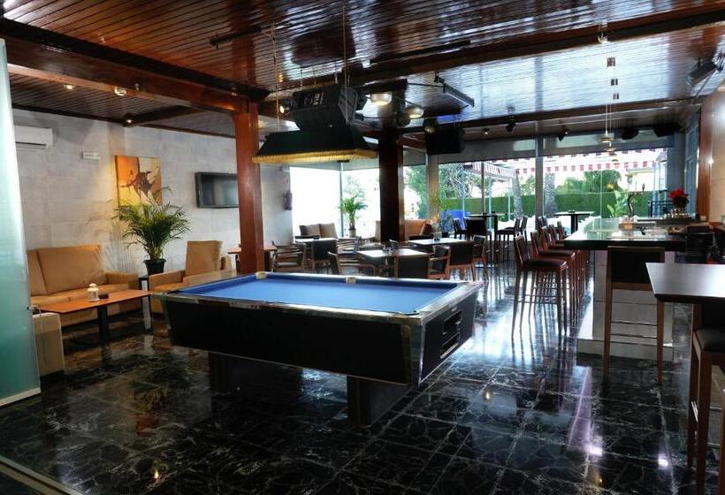 فندق Complejo Los Rosales