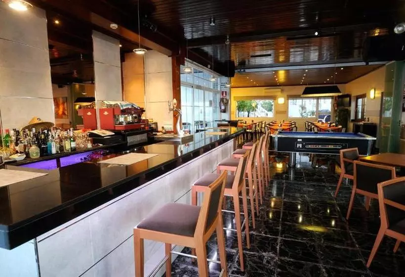 هتل Complejo Los Rosales